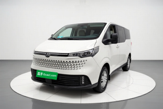 上汽大通MAXUS 新途V70 2023款 2.0T 精英版 自动长轴低顶 6/7座