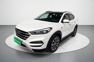 现代 途胜 2015款 1.6T 双离合两驱领先型