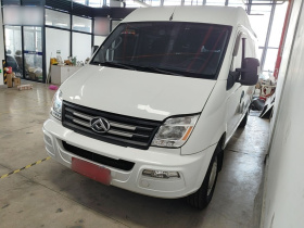 上汽大通MAXUS 新途V80 2023款 2.0T 手动经典傲运通长轴中顶6/7/8/9座