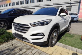 现代 途胜 2015款 2.0L 自动两驱智能型