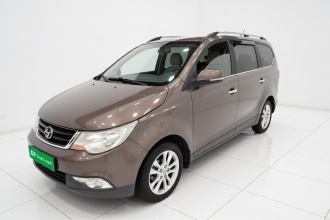 宝骏730 2014款 1.5L 手动舒适ESP版 7座