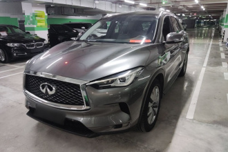 英菲尼迪QX50 2020款 改款 2.0T 两驱时尚版