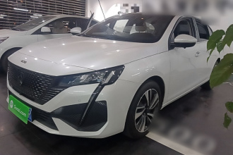 标致408 2022款 1.6T 追光版