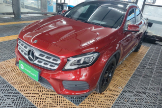 奔驰GLA 2019款 GLA 200 时尚型