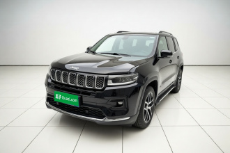 Jeep 大指挥官 2022款 2.0T 四驱豪华版