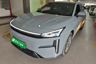 吉利银河 银河L6 2025款 EM-i 140km 远航版