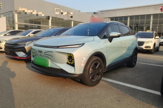 吉利几何E萤火虫 2023款 401KM 闪电虎 5座