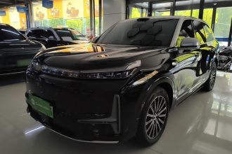吉利银河 银河M9 2025款 230km 两驱探索版