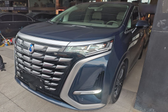 腾势D9 2022款 DM-i 970 四驱尊荣型