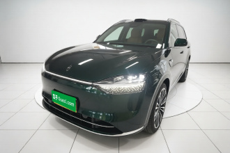 鸿蒙智行 问界M9 2025款 增程 Ultra版 52kWh 6座版 (192线激光雷达）