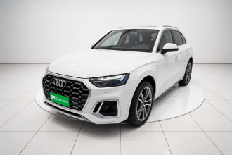 奥迪Q5L 2022款 改款 45T 豪华动感型
