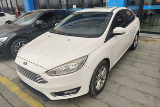 福特 福克斯 2017款 三厢 1.6L 自动风尚型智行版