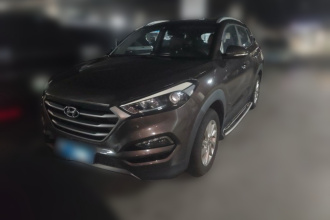现代 途胜 2015款 1.6T 双离合两驱智能型