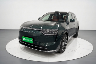 鸿蒙智行 问界M8 2025款 增程 Ultra版 53.4kWh 6座版 (192线激光雷达）