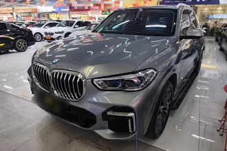 宝马X5 2022款 改款 xDrive 30Li 尊享型M运动套装