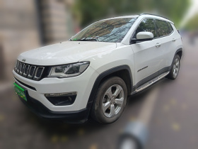 Jeep 指南者 2017款 200T 自动家享版