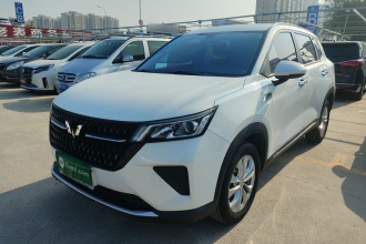 五菱汽车 五菱星辰 2021款 1.5T 手动星悦版