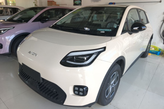 埃安 AION UT 2025款 330星辉版