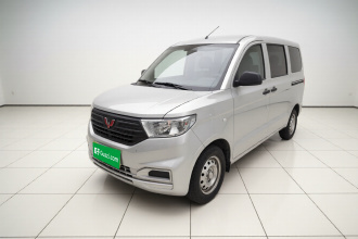 五菱汽车 五菱宏光V 2022款 1.5L劲取版电动助力LAR