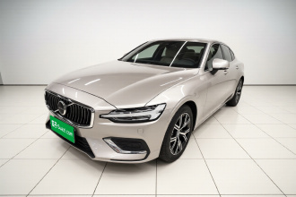 沃尔沃S60 2024款 B4 智逸豪华版