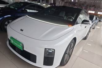 理想汽车 理想i6 2025款 两驱标准版