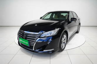 丰田 皇冠 2015款 2.5L 时尚限量版