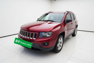 Jeep 指南者(进口) 2013款 2.0L 两驱运动版