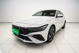 现代 伊兰特 2023款 1.5L CVT LUX尊贵版