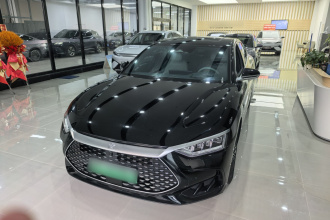 比亚迪 汉 2024款 DM-i 荣耀版 121KM 尊享型