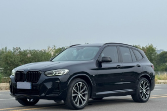 宝马X3 2022款 xDrive30i 领先型 M曜夜套装
