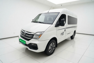 上汽大通MAXUS 新途V80 2024款 傲运通超值版 6MT 长轴中顶127Ps 6/7/8/9座