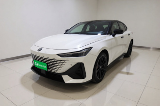 长安UNI-V 2022款 1.5T 尊贵型