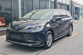 丰田 赛那SIENNA 2023款 2.5L混动 舒适版