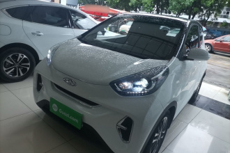 奇瑞QQ 小蚂蚁 2022款 甜粉款 半糖版 三元锂 30kW 408km