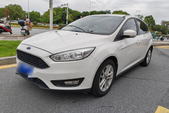 福特 福克斯 2018款 两厢经典 1.6L 自动风尚型智行版