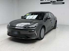 吉利银河 银河星耀8 2025款 130km EM-i 尊享版