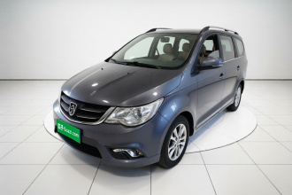 宝骏730 2015款 1.8L 手动舒适ESP版 7座