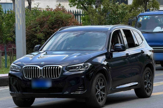 宝马X3 2022款 改款 xDrive25i M运动套装