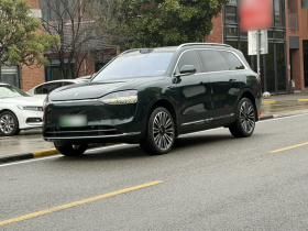 鸿蒙智行 问界M9 2024款 增程 Ultra版 52kWh 6座版