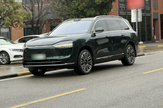 鸿蒙智行 问界M9 2024款 增程 Ultra版 52kWh 6座版