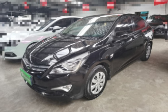 现代 瑞纳 2014款 1.4L 手动智能型GLS