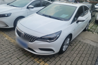 别克 威朗 2018款 两厢 15S 自动进取型