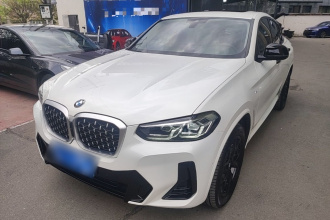 宝马X4 2022款 xDrive 25i M运动套装