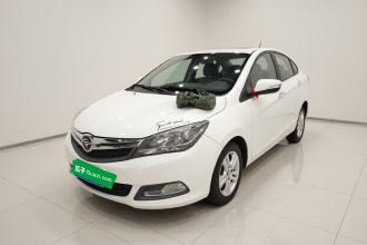 海马M3 2015款 1.5L 手动精英天窗版