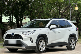 丰田 RAV4荣放 2021款 双擎 2.5L E-CVT两驱精英版
