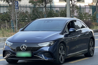 奔驰EQE 2022款 350 豪华版