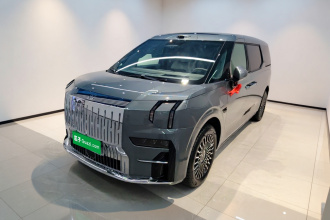 极氪009 2024款 六座行政版四驱 108kWh