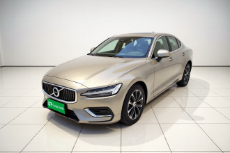 沃尔沃S60 2022款 B4 智逸豪华版