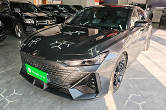 长安UNI-V 2023款 1.5T 尊贵型