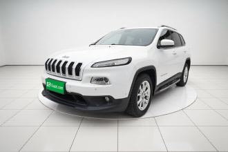 Jeep 自由光 2017款 2.0L 优越版